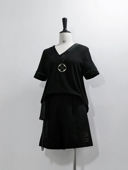 Black Ouji Fashion Buckle Strap V-neck Techwear T-shirt