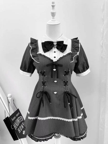 Jirai Kei Black Striped Set : Lace Patches Neckline Lace-up Waist Top + Shorts + Bowtie