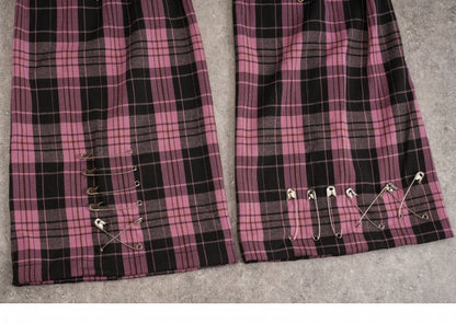Pins Decorated Black and Pink Plaid Leg Sleeves