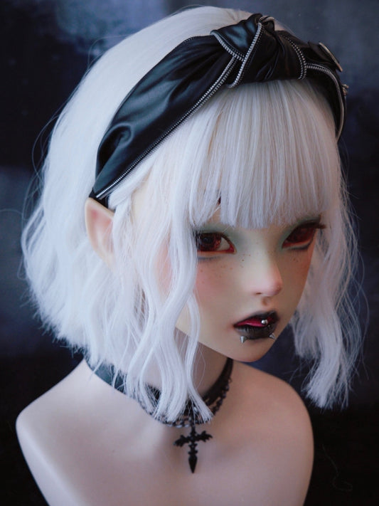 Black Knot With Heart Buckle Decorated Pins Design KC