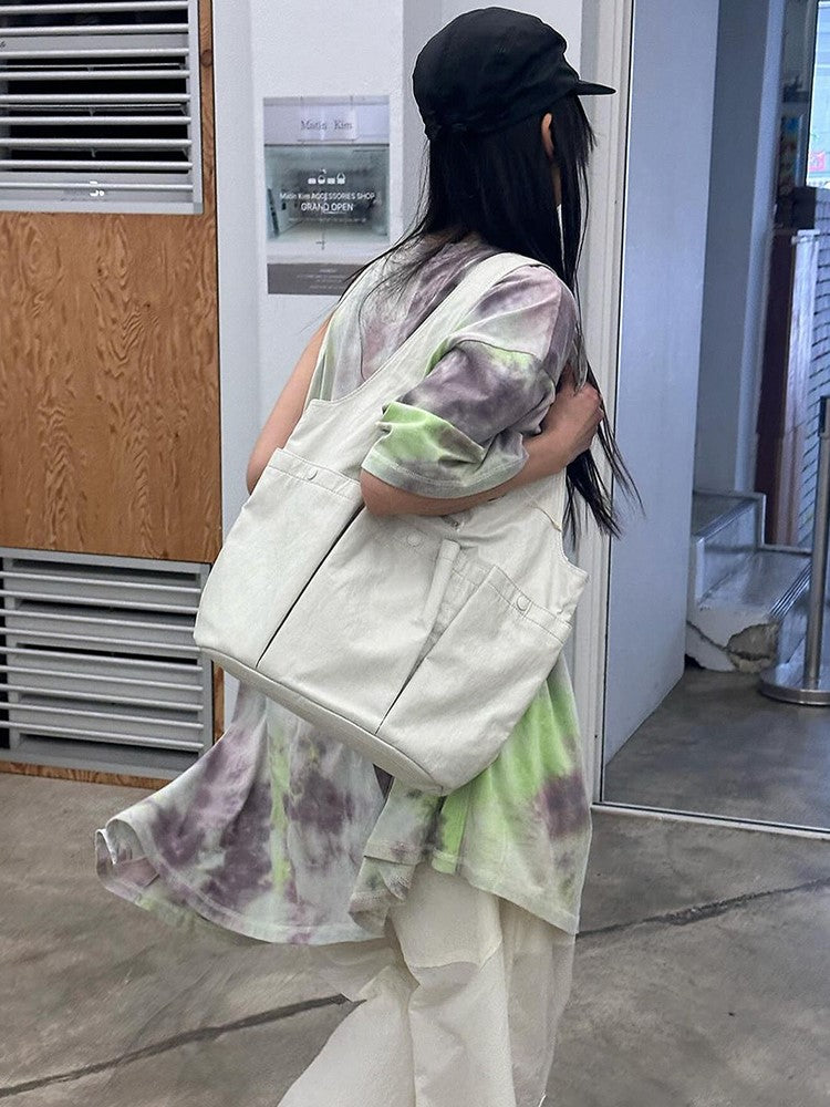 Chic White Single-Shoulder Tote Bag With Triple Pocket Design