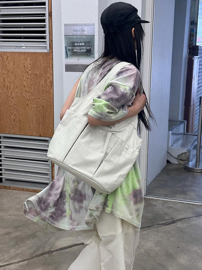 Chic White Single-Shoulder Tote Bag With Triple Pocket Design