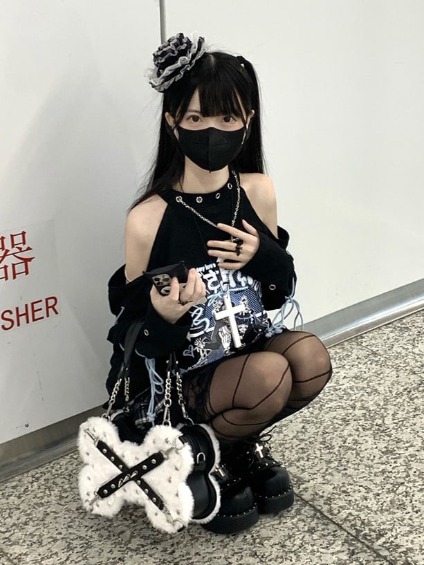 White Punk Y2K Bone-Shaped Fleece Bag With Studded Crisscross Straps