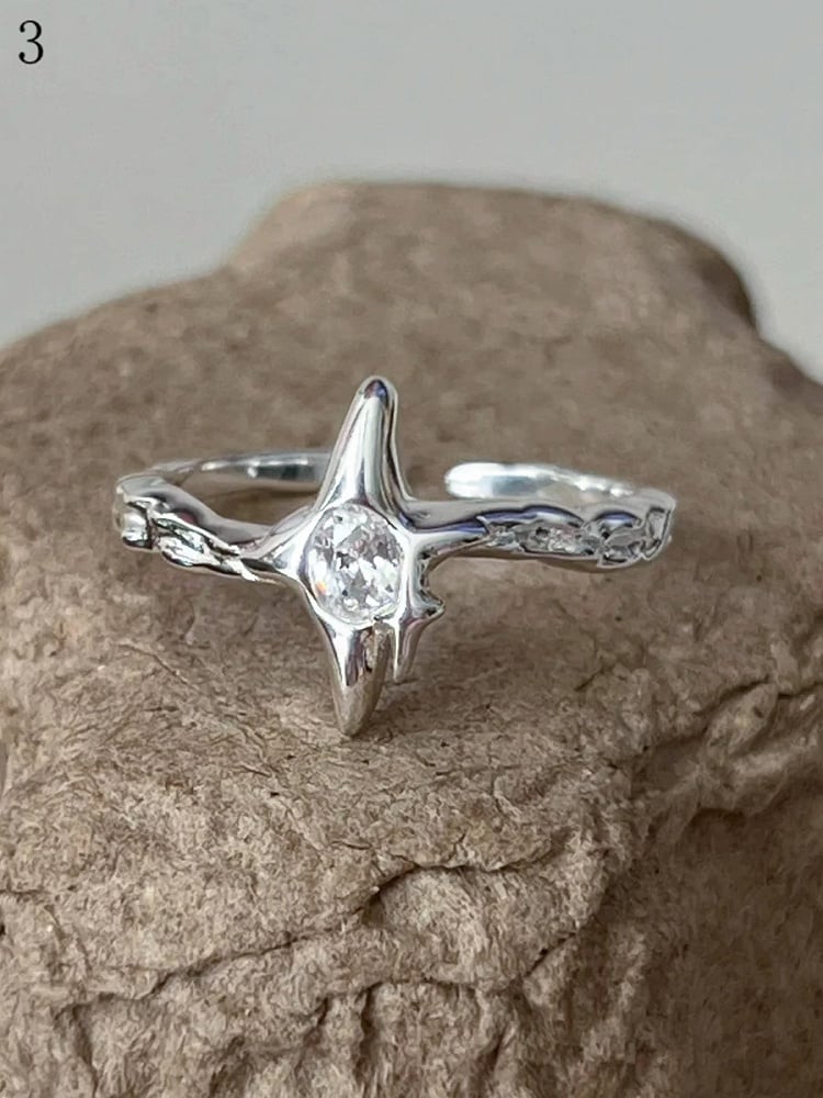 3 Options Y2K Bittersweet Star/Shell Ring