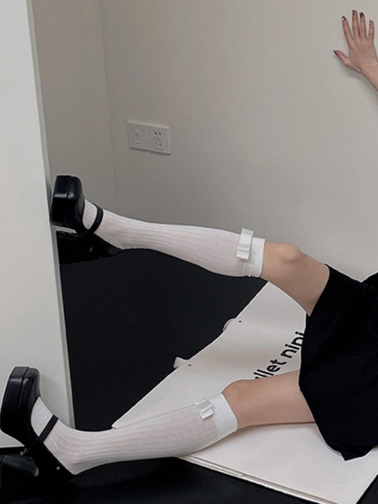 4 Color Options Bowknot Details Stockings