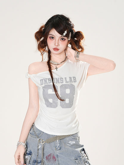 Asymmetrical Neckline Number Print White/Black Slim-fitting T-Shirt
