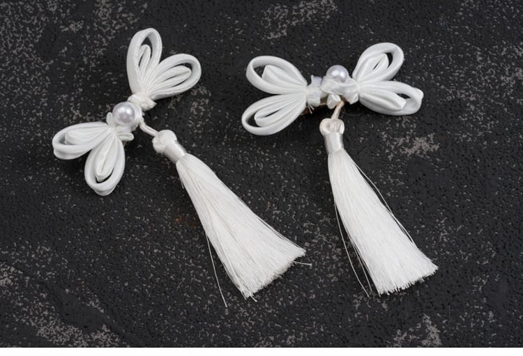 White Knot Button Tassel Hairclips