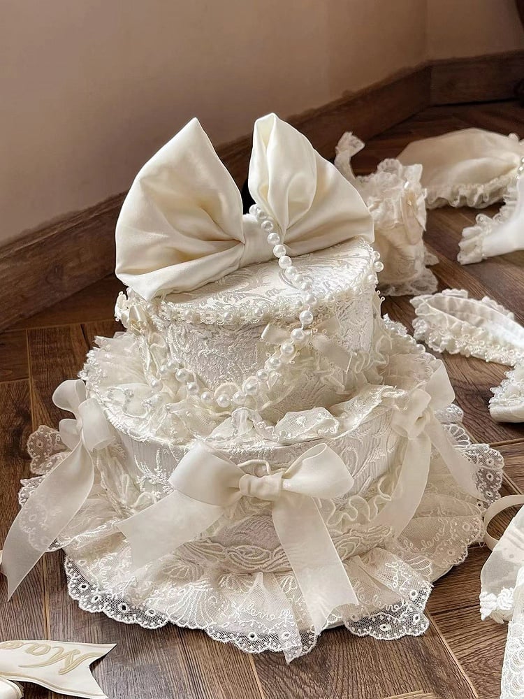 Gorgeous Creamy Bows and Beads Decorated Cake Hat