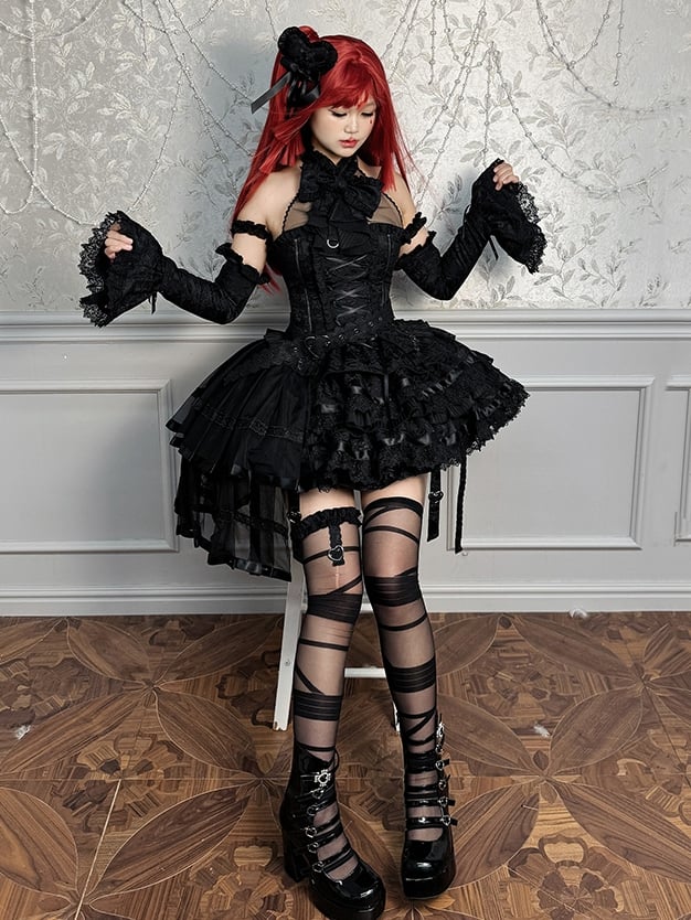 Clearance-Size M for Bust 85-99CM Black Halter Neck Sleeveless Top + Waist 64-100CM Kuro Gothic Lolita Tiered Skirt Full Set