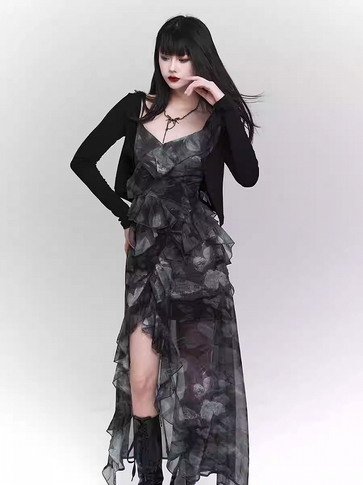 Black Slim-fitting Knitted Cropped Cardigan