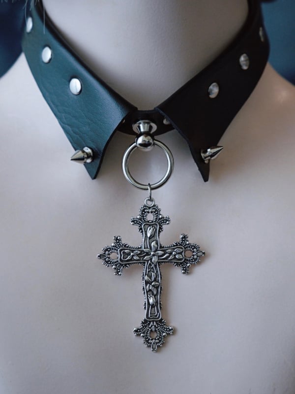 Black&Silver Gothic Cross Pendant Studs Design Buckle Choker