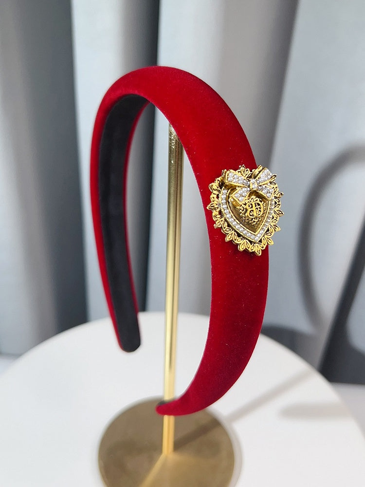 Red/Black Beaded Heart Decorated KC