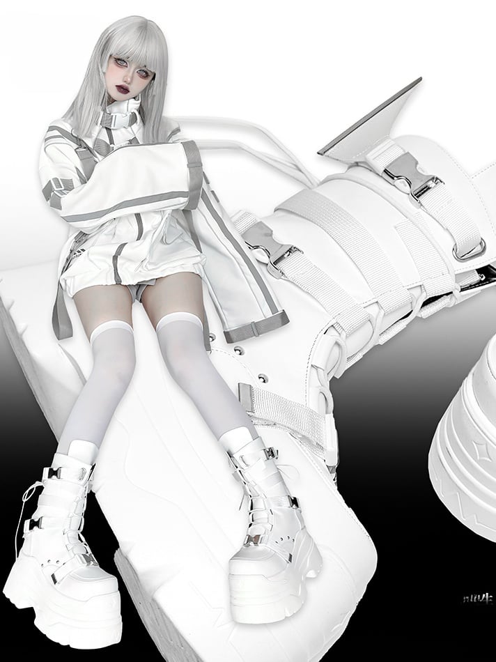 Matte White Punk Stud Bandage Design Lace-up Details Platform Boots