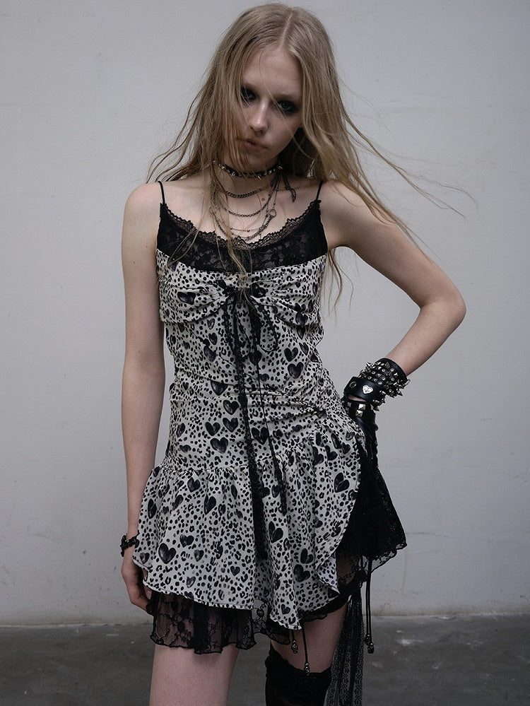 Black&White Glamorous Self-tie Strap Lace Trim Heart Print Asymmetrical Hem Cami Dress