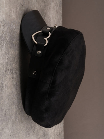 Black Gothic Heart Ring Studs Details Beret Hat