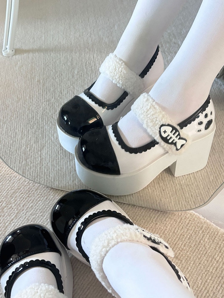 White Jirai Kei Claw Fishbone Design Platform Shoes