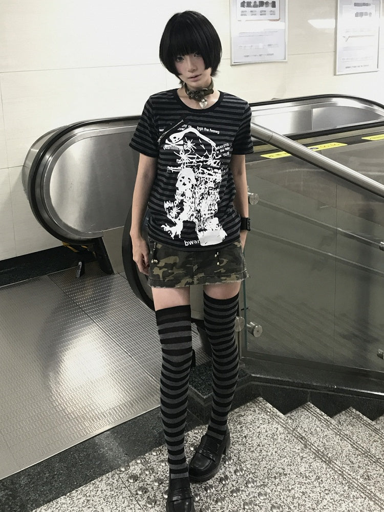 Black & Gray Stripe Pattern Skeleton Print Punk T-shirt
