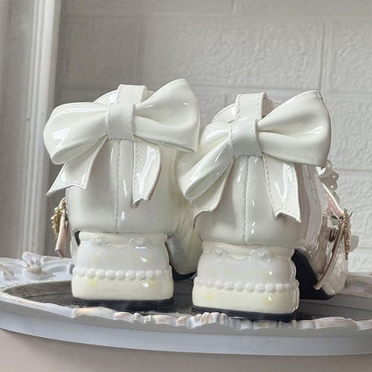 Sweet White Lolita Mid Heels with Bear Heel, Tiered Bows & Bear Clasp