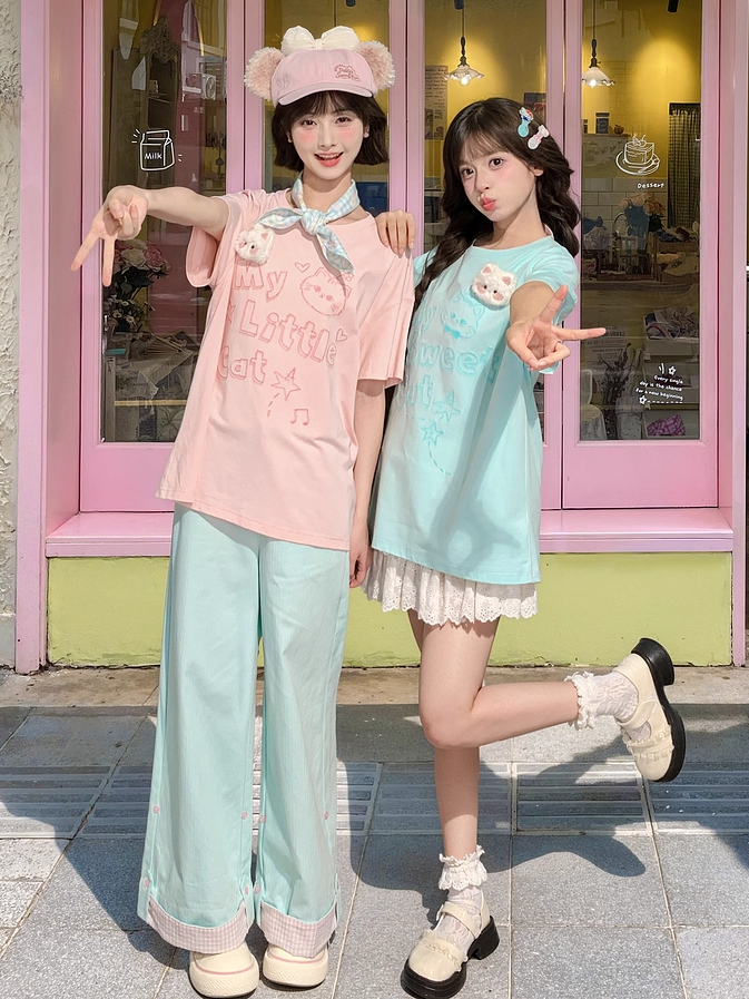 Pink/Mint Blue Round Neck Kitty Print Loose T-shirt with Kitty Plushie