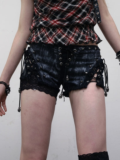 Black/White Wasteland Punk Studs Decorated Lace-up Details Raw Hem Shorts