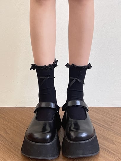 Light Yellow/Beige/Black Bowknot Decorated Lace Trim Lolita Socks