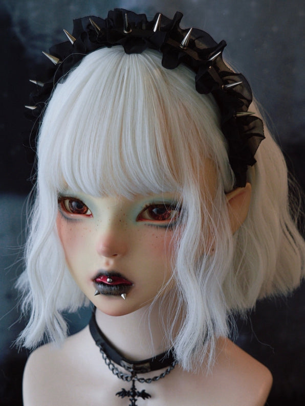 Black Ruffle Trim With Stud KC
