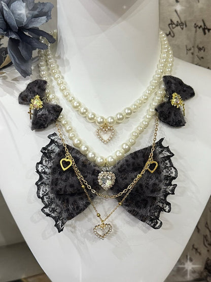 4 Color Options Leopard Pattern Rhinestone Heart And Bowknot Pendant Beaded Necklace