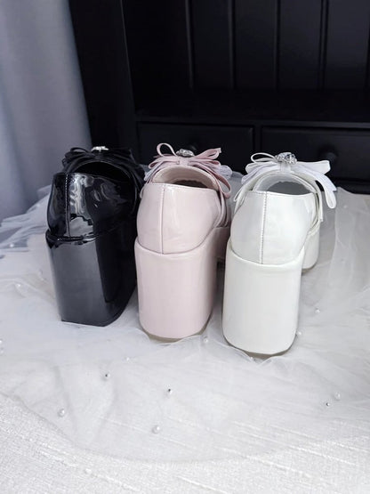 Jirai Kei Black Slip-On Platform Shoes: Round Toe with 9.5cm Block Heel, Bow & Heart Rhinestone Detail