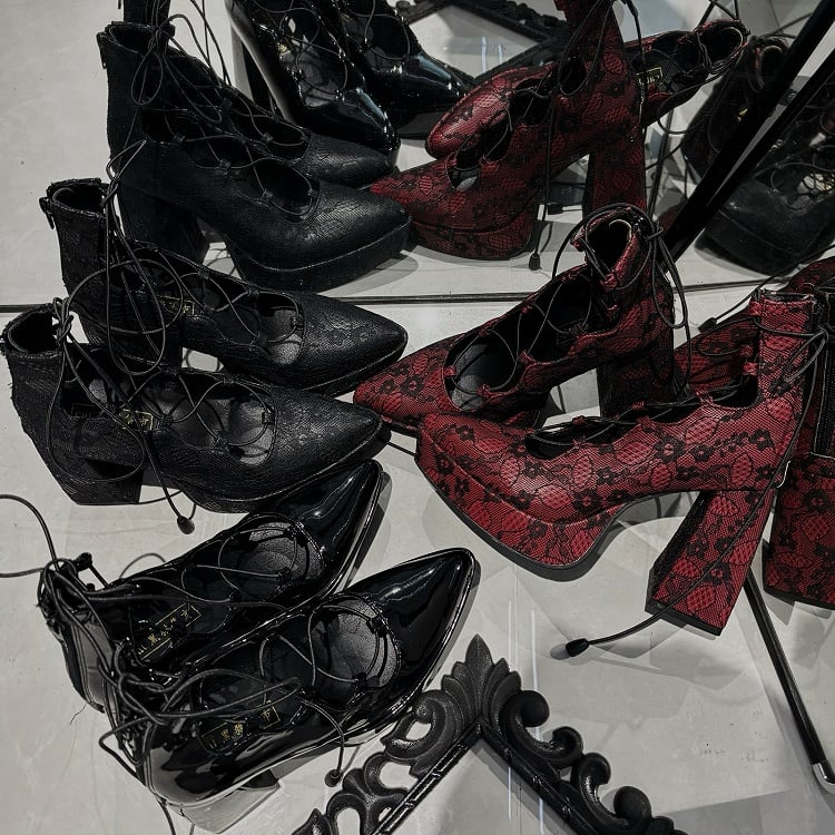 PU Gothic Polished Black High Block Heel Mary Janes - Black/Red Flower Shoe Clips, Back Zipper & Crisscross Design