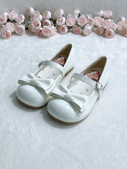 Heart Buckle Accent with Charming Bow Decor White Low-heel Mary Jane Shoes in Sweet Lolita