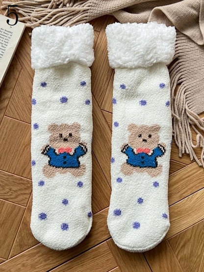 7 Options Cartoon Bear Winter Socks