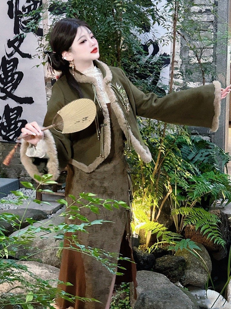 Plus Size Bamboo leaves Embroidery Green Coat Plush Trim