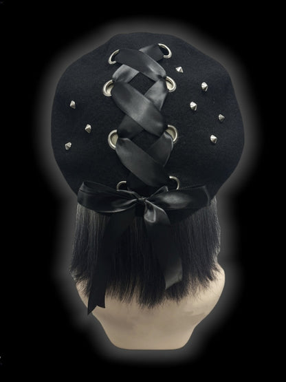Y2K Black Lace-up Detail Studs Design Wool Beret