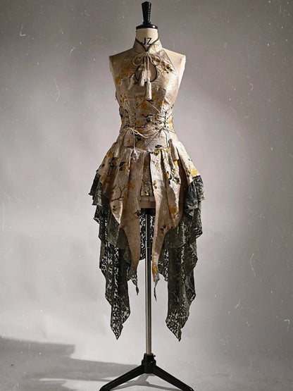 Drop Cutout Neckline with Cheongsam Halter Collar Chinoiserie Cropped Top