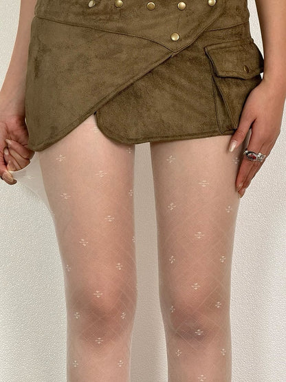 Black/White Four-leaf Clover And Diamond Pattern Tights
