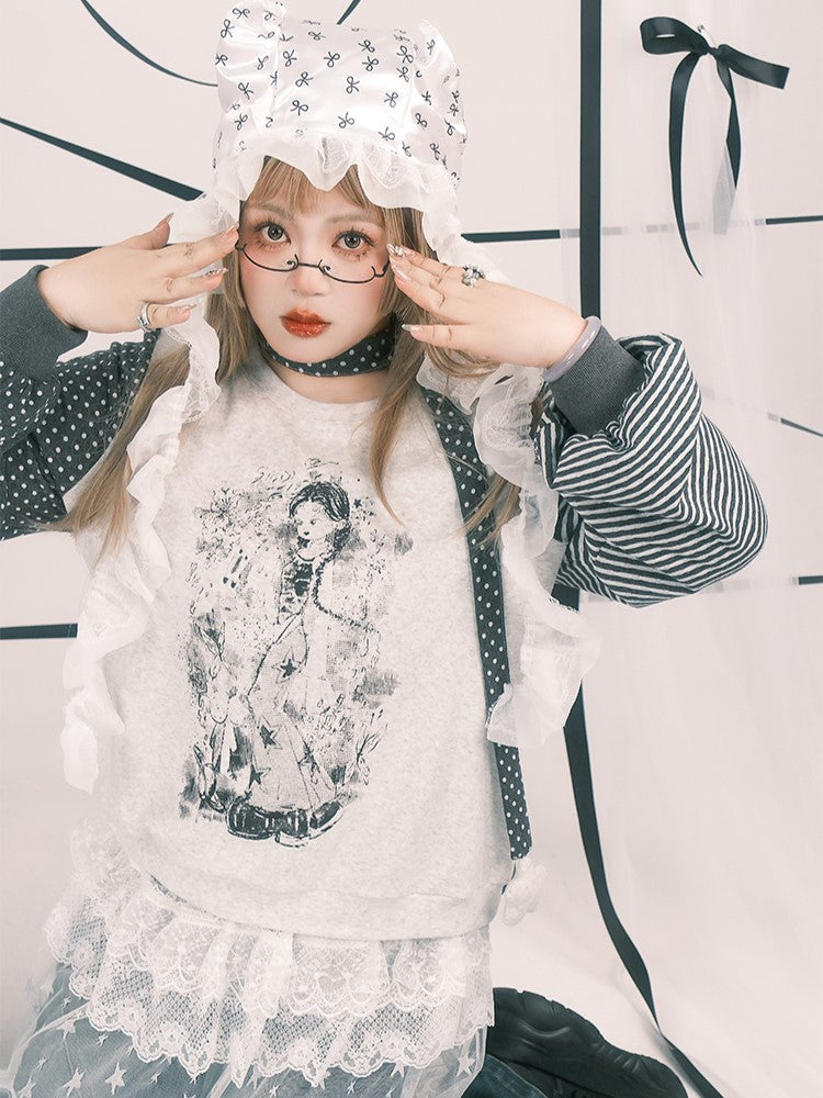 Plus Size Y2K White Anime Girl Print Top with Striped & Polka Dot Sleeve