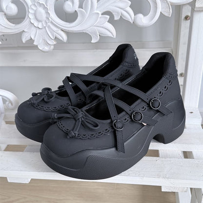 Black Knotted Bow at Top Crisscross Design Platforms