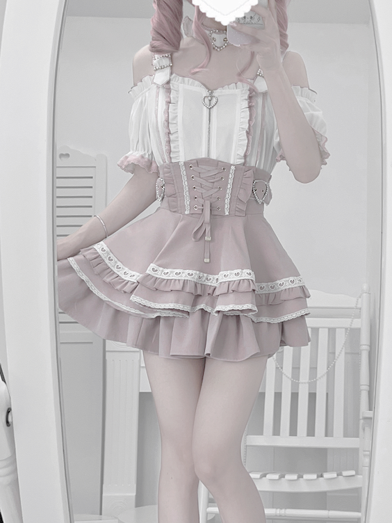Jirai Kei Heart Buckles Lace-up Front and Back White and Pink Tiered Skirt