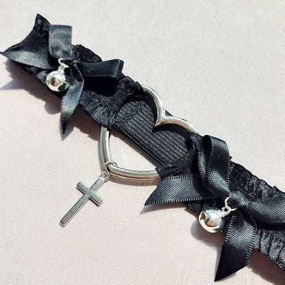 Black/White Punk Cross Charm Bowknot Details Garter