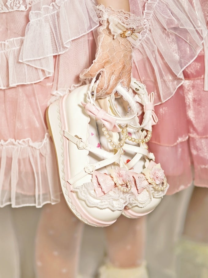 White Floral Design Bow at Top Lace Trim Heart Buckle Platforms With Detachable Beaded Chain