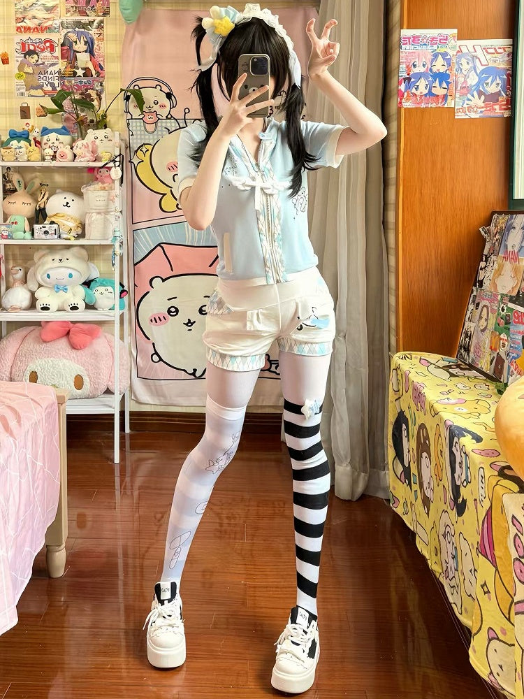 White Miusic Note Print Diamond Pattern Shorts