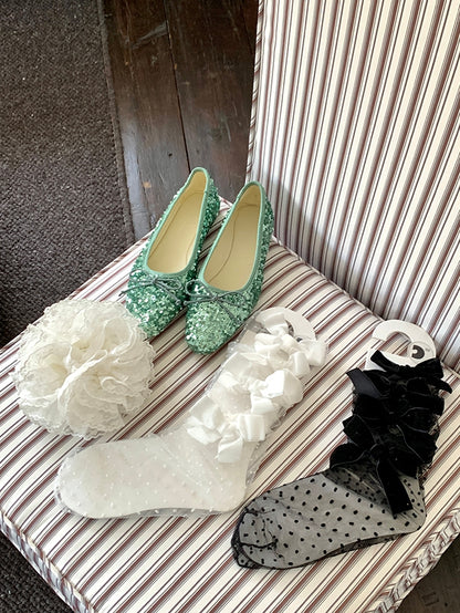 White/Black Polka-dot Pattern Bowknot Details Calf Socks