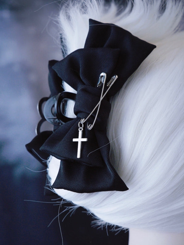 Gothic Cross Decorated Black Bowknot With Heart Buckle Claw Clip