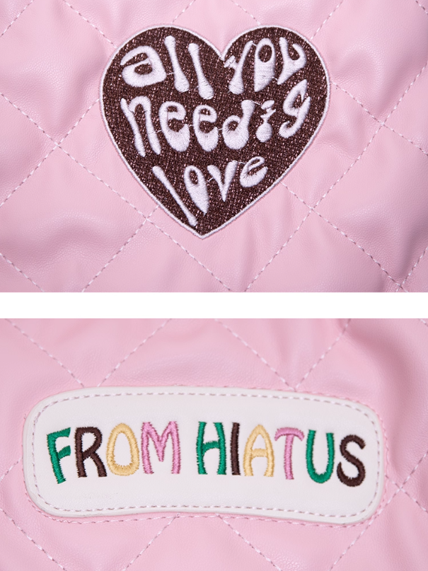 Sweet Pink Diamond Quilted Drawstring Shoulder Bag With Clover And Letter Embroidery