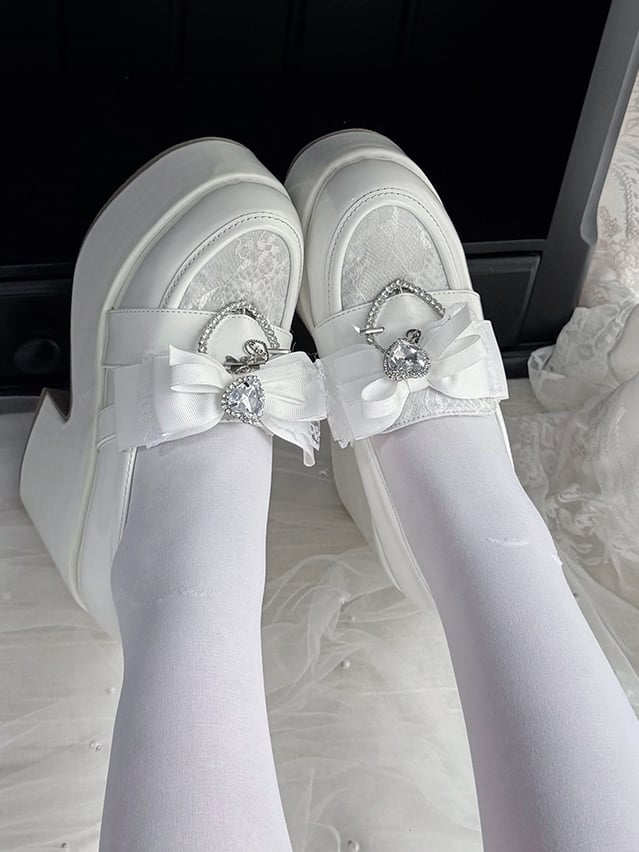 Jirai Kei White Platform Slip-Ons: 9.5cm Block Heel with Round Toe, Bow & Heart Rhinestone
