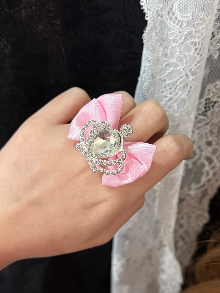 Pink Rhinestone Crown Decorated Bowknot Ring