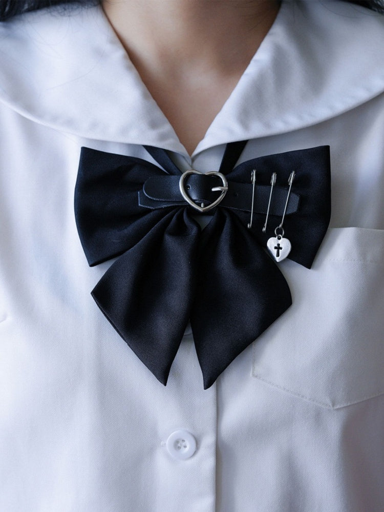 Heart Buckle Black Bow Tie