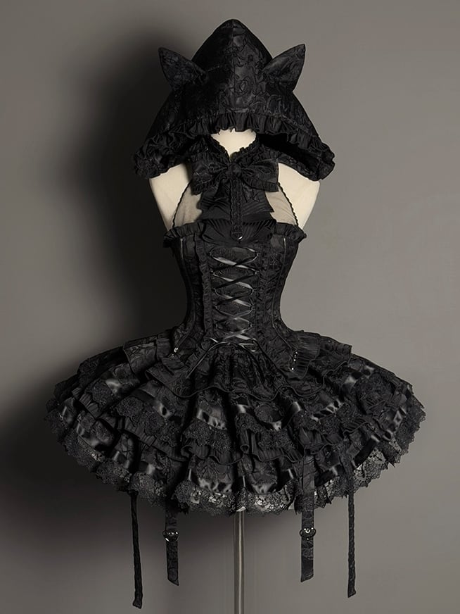 Clearance-Size M for Bust 85-99CM Black Halter Neck Sleeveless Top + Waist 64-100CM Kuro Gothic Lolita Tiered Skirt Full Set