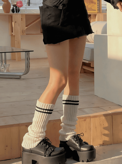 Black/White Striped Pattern Knitted Leg Warmers