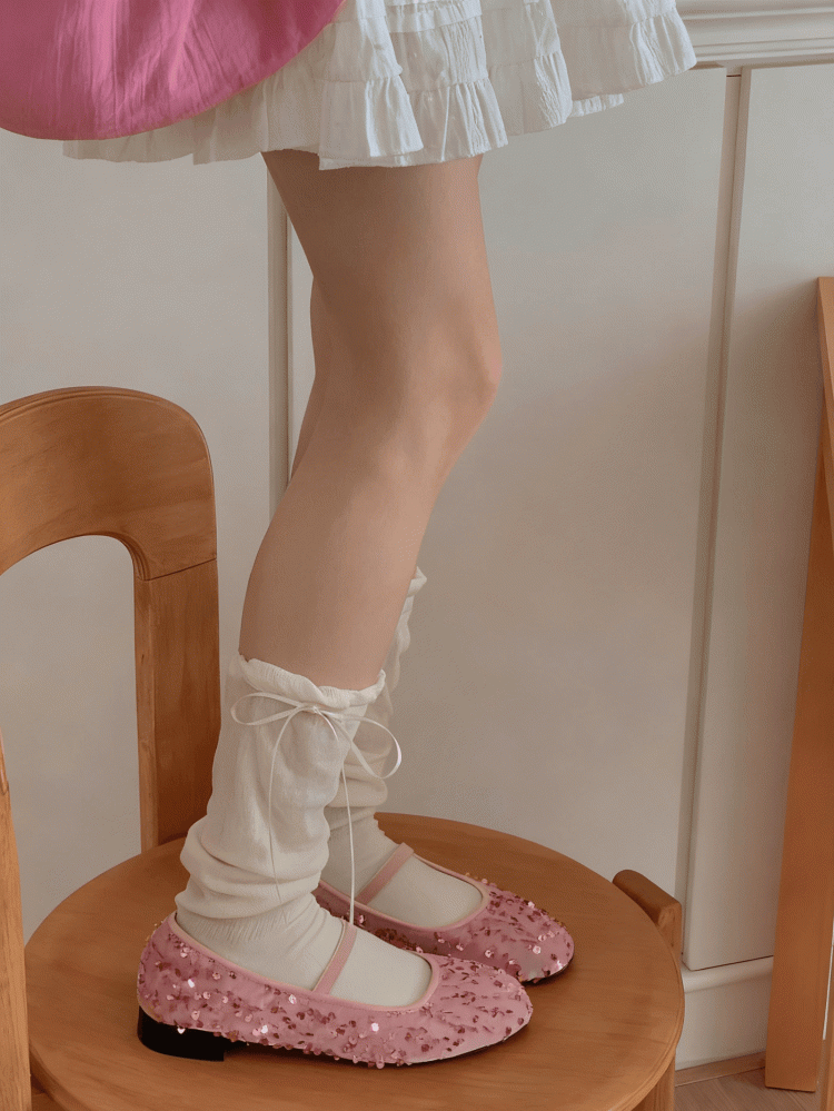 6 Color Options Bowknot Details Calf Socks